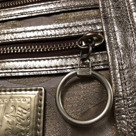 Coach Gold Poppy shoulder bag - Picture 7 of 9